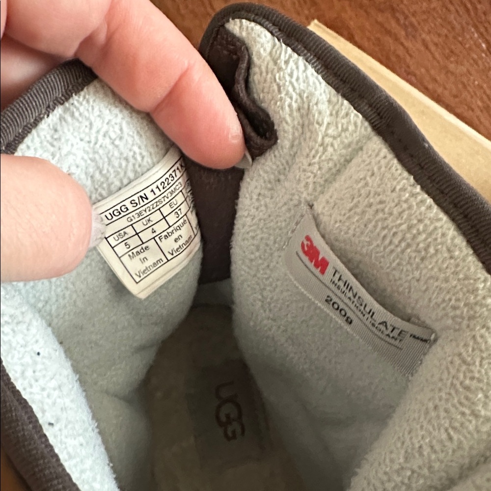 UGG Kids Toty Weather Boots - Picture 6 of 8